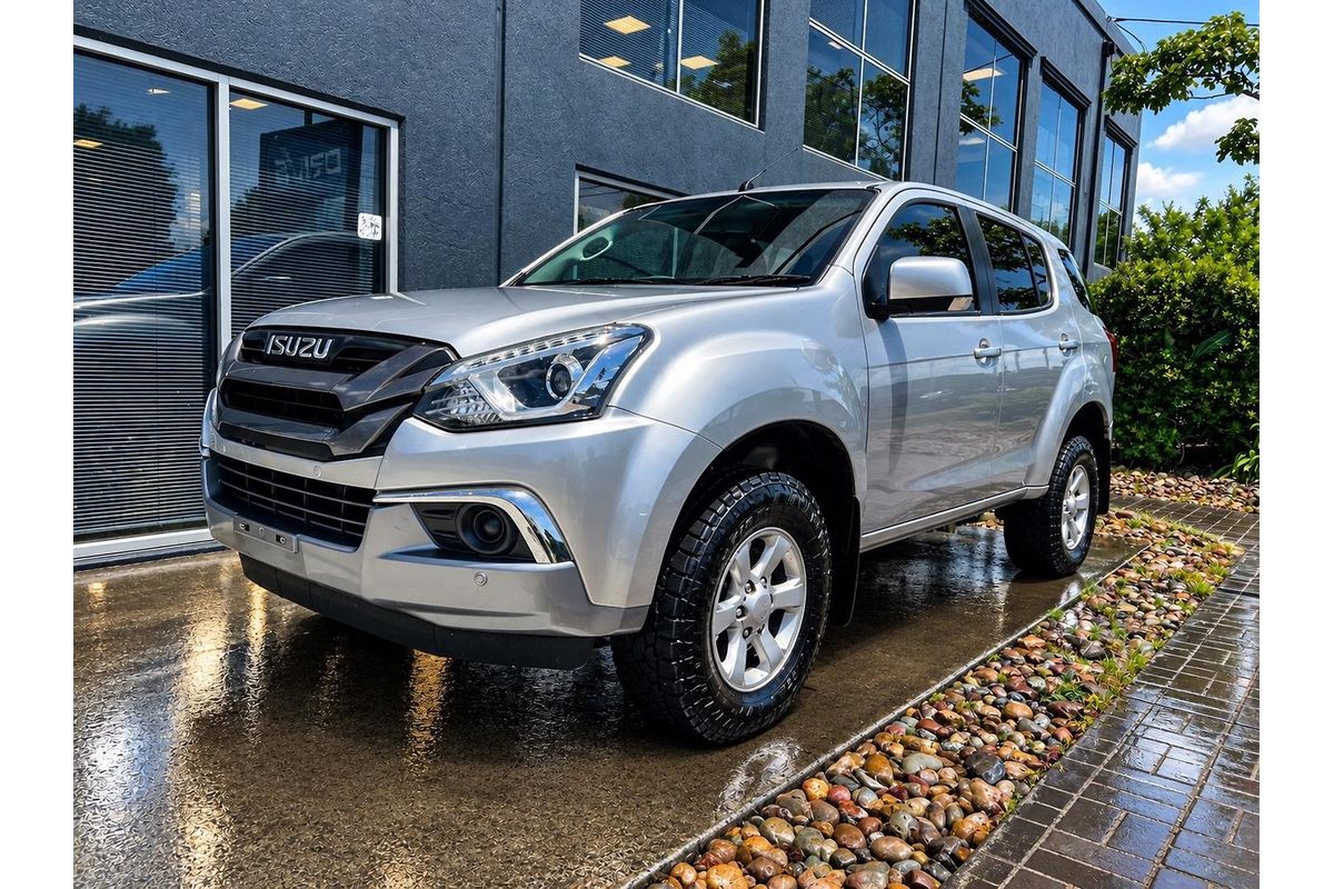 2021 Isuzu MU-X LS-M