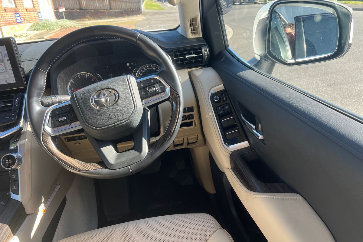 2022 Toyota Landcruiser VX FJA300R