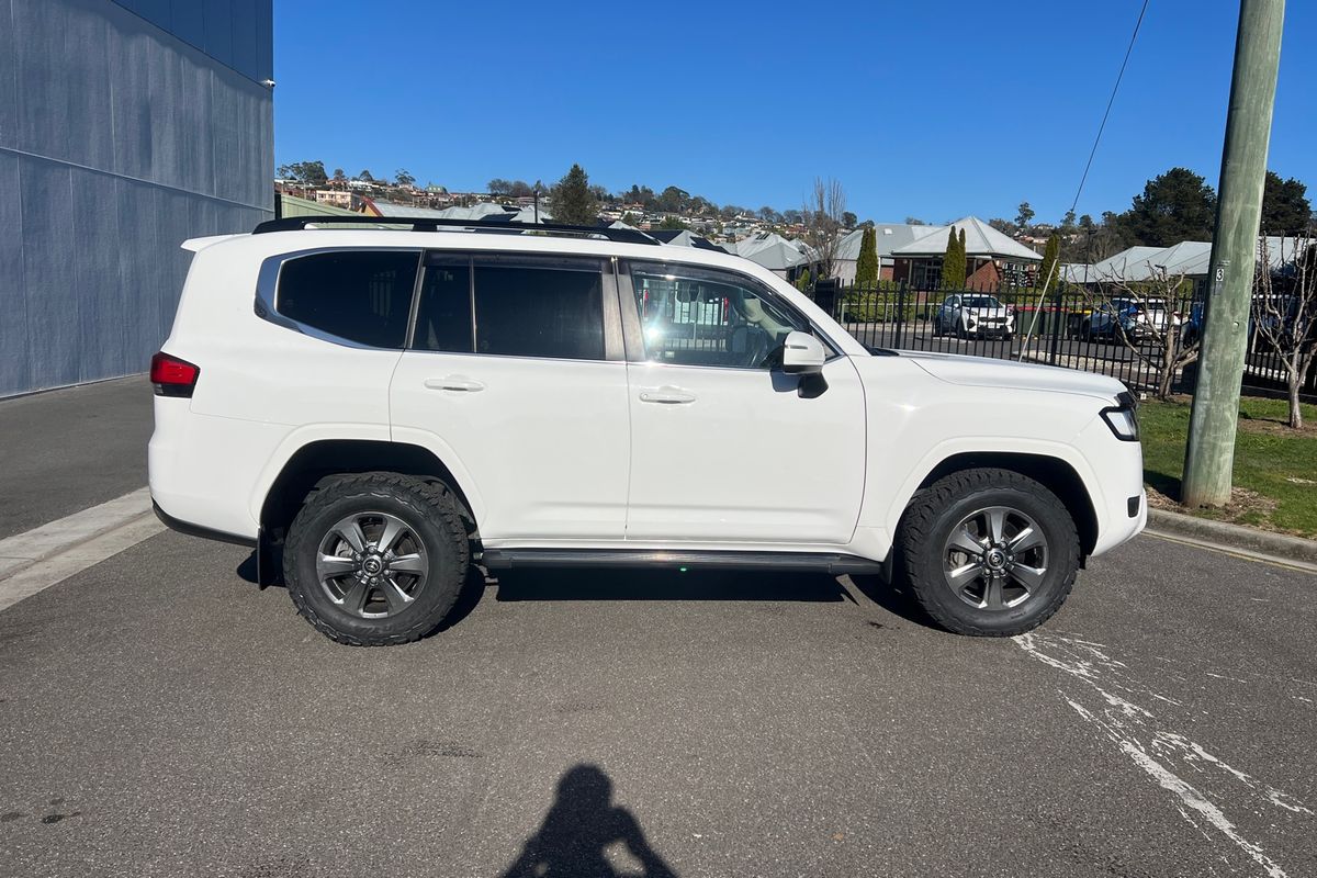 2022 Toyota Landcruiser VX FJA300R