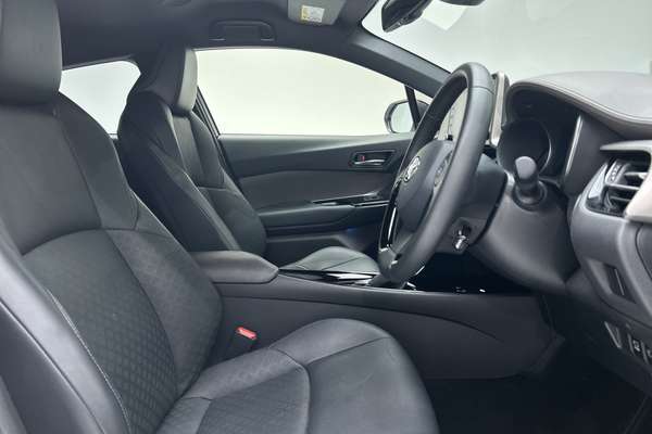 2023 Toyota C-HR Koba ZYX10R thumb-12