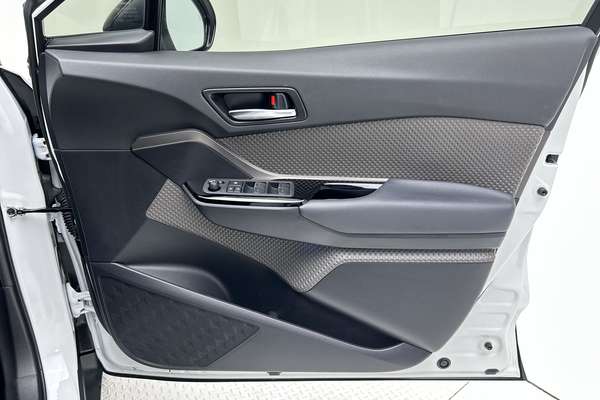2023 Toyota C-HR Koba ZYX10R thumb-18