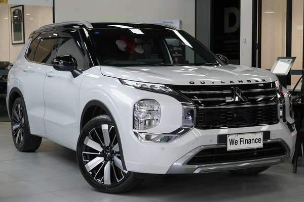 2026 Mitsubishi Outlander Exceed Tourer ZM