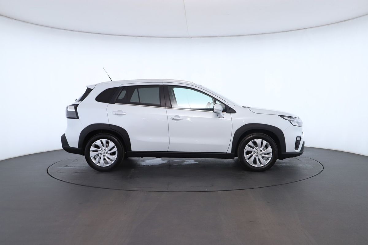 2024 Suzuki S-Cross JYB