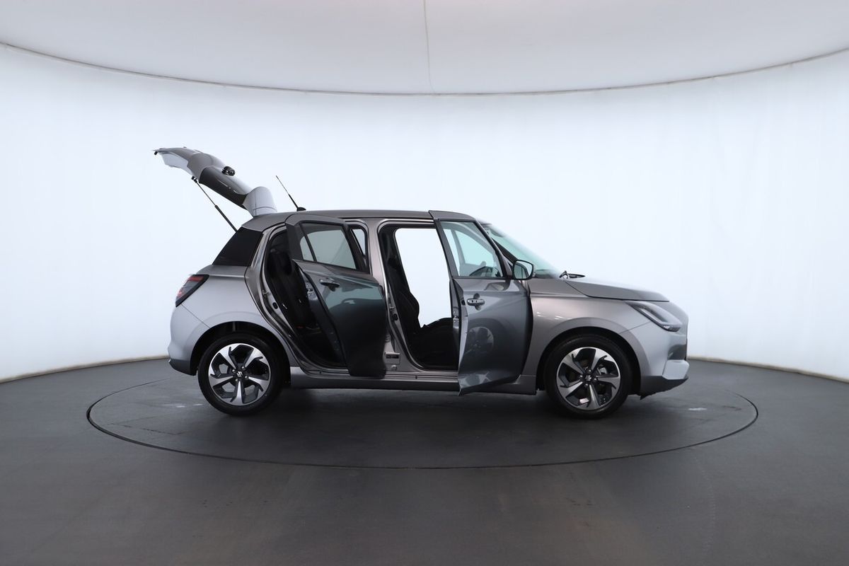 2026 Suzuki Swift Hybrid GLX UZ