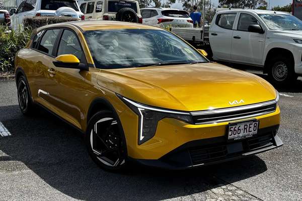 2025 Kia K4 Sport+ CL4m