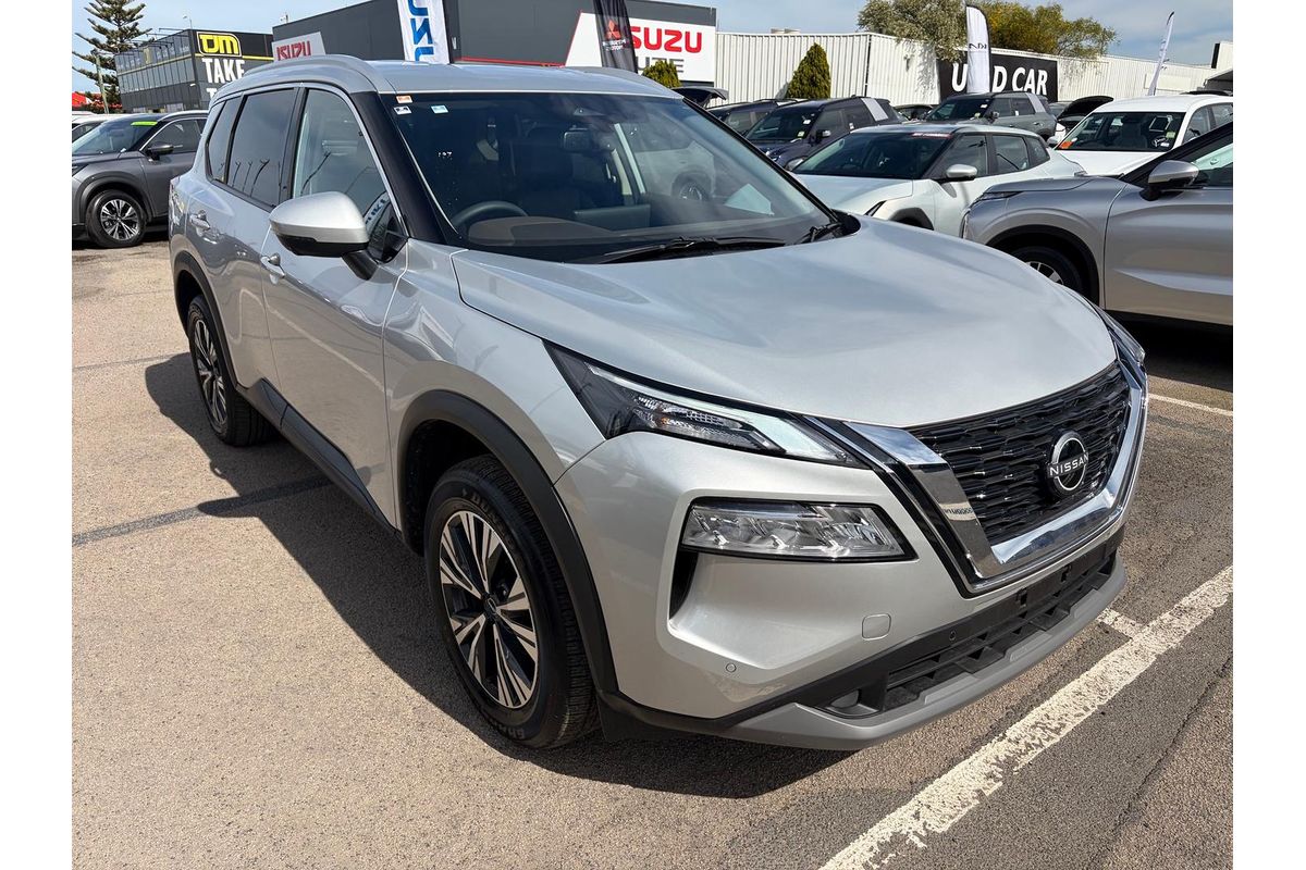 2025 Nissan X-TRAIL ST-L T33