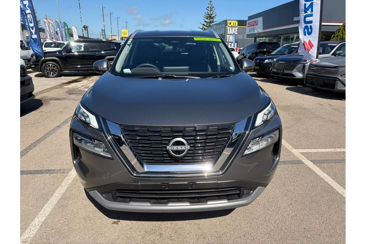 2025 Nissan X-TRAIL ST-L T33