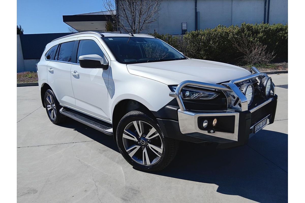 2023 Isuzu MU-X LS-T