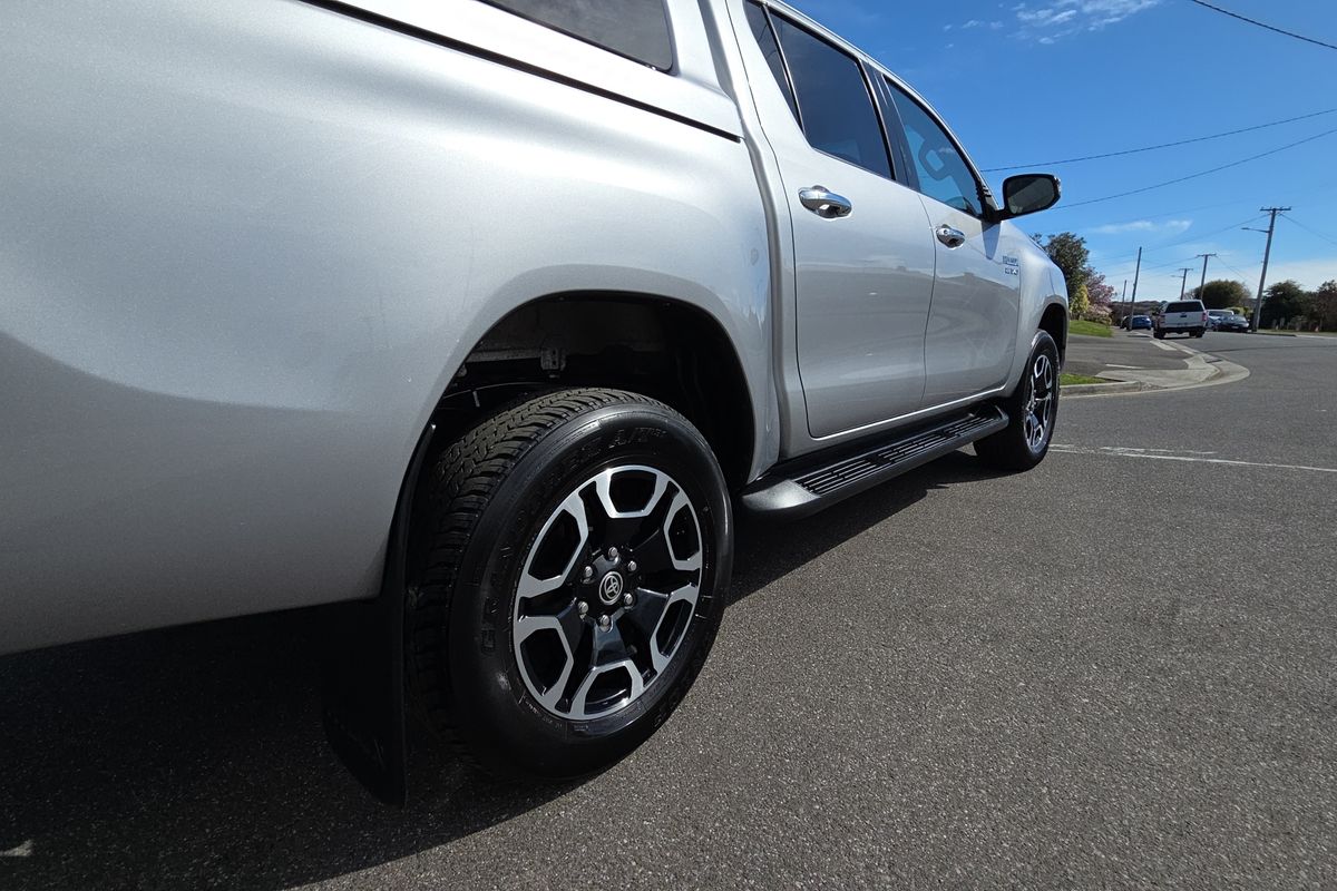 2022 Toyota Hilux SR5 GUN126R 4X4