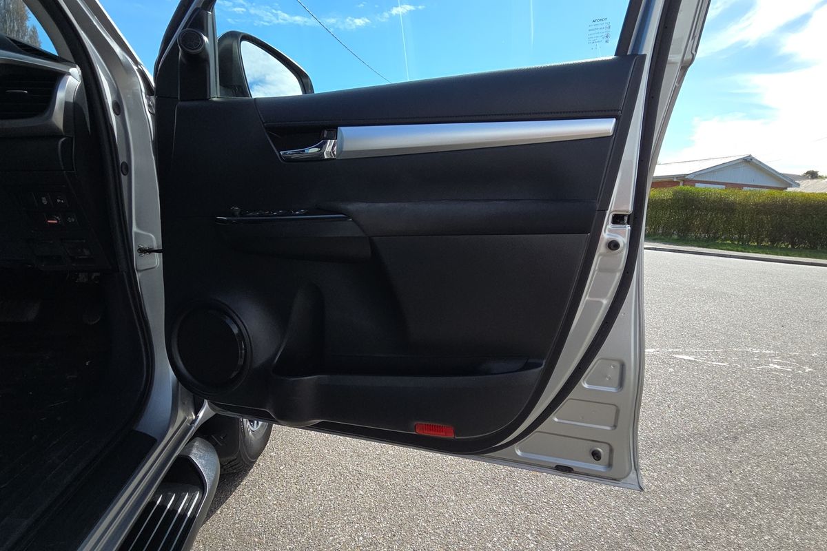 2022 Toyota Hilux SR5 GUN126R 4X4