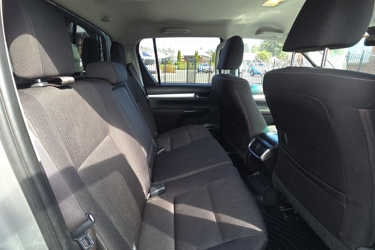 2022 Toyota Hilux SR5 GUN126R 4X4