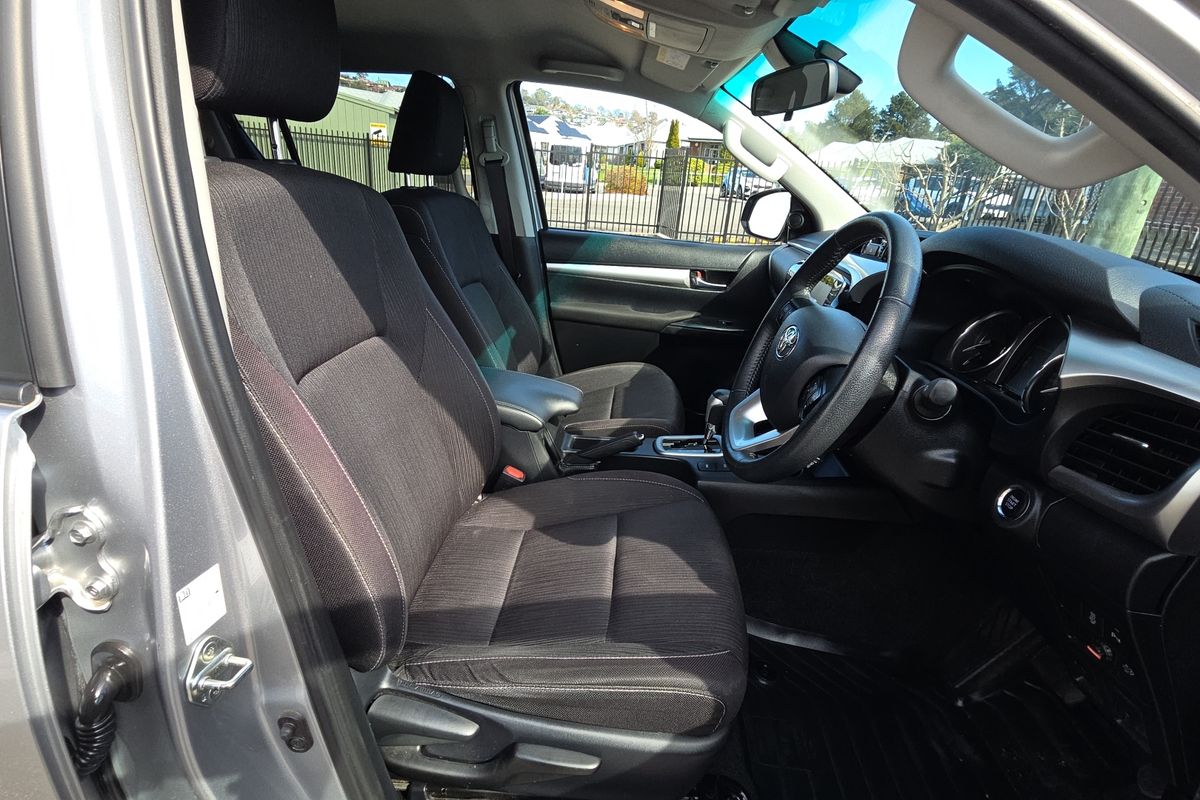 2022 Toyota Hilux SR5 GUN126R 4X4