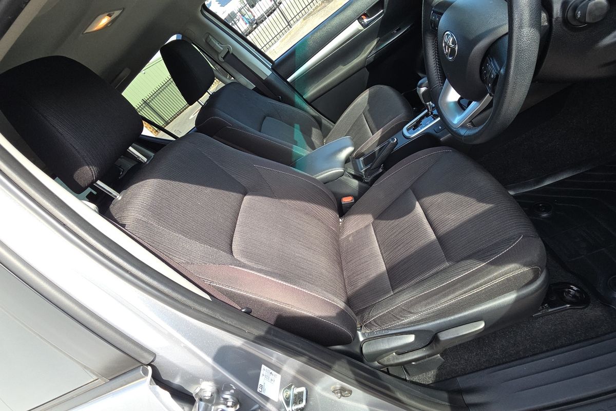 2022 Toyota Hilux SR5 GUN126R 4X4