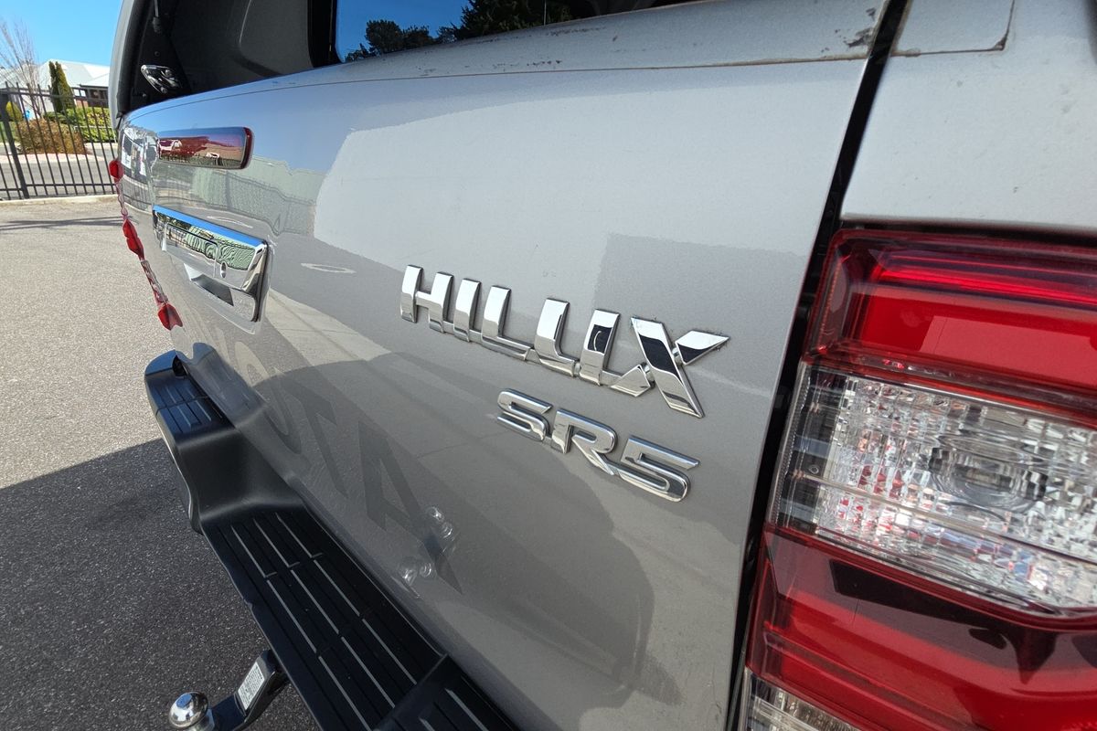 2022 Toyota Hilux SR5 GUN126R 4X4