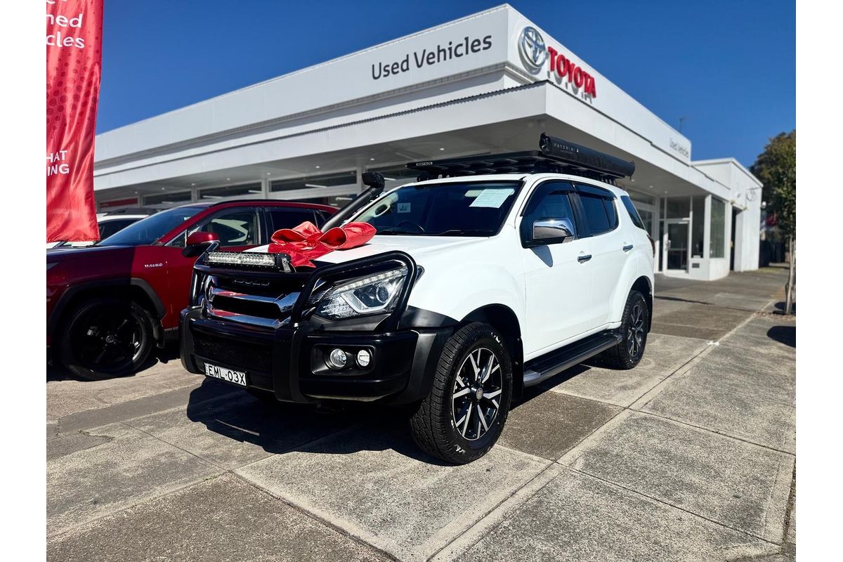 2020 Isuzu MU-X LS-T