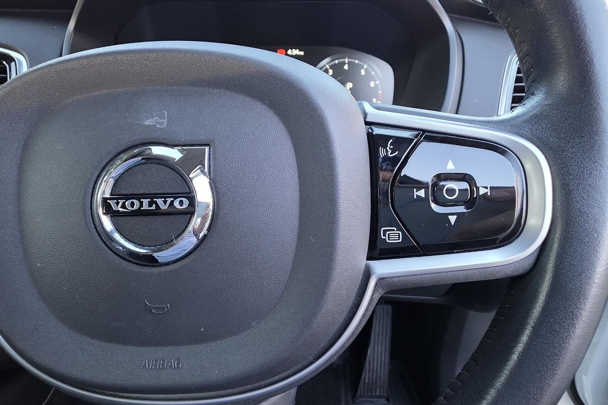 2020 Volvo XC90 T6 Inscription image 18