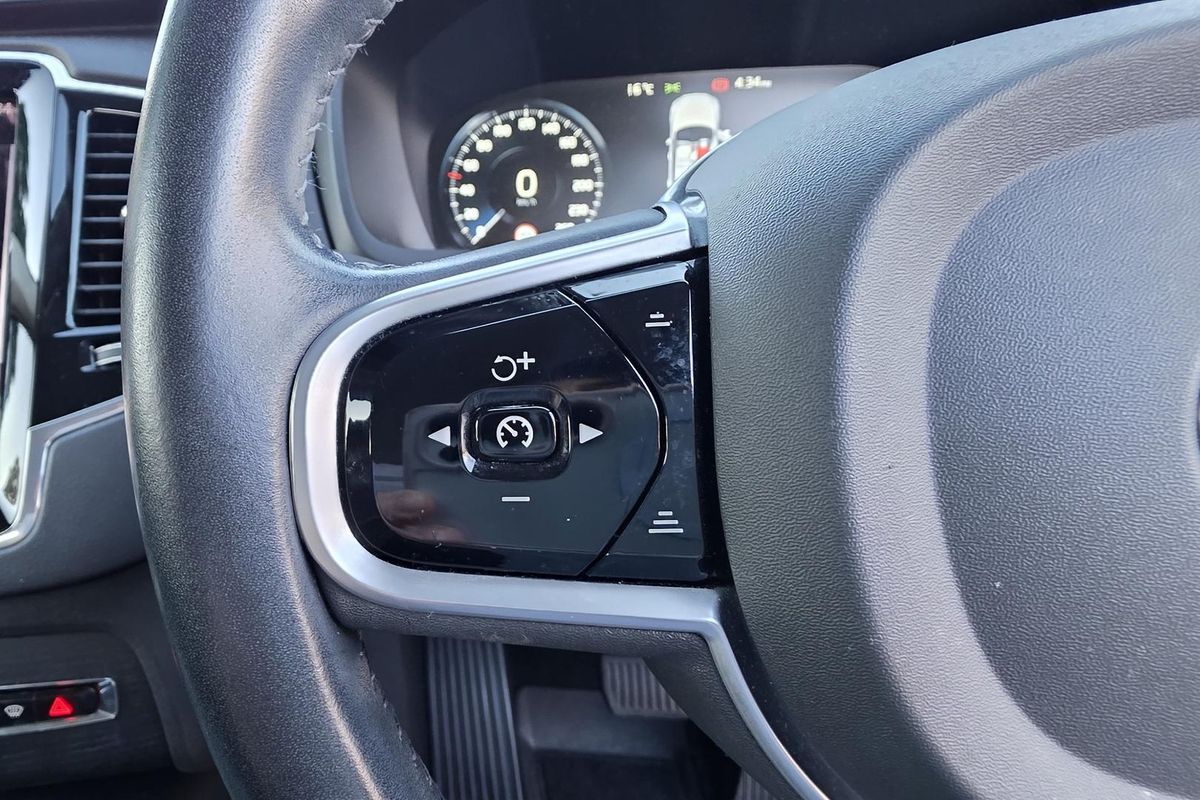 2020 Volvo XC90 T6 Inscription image 25