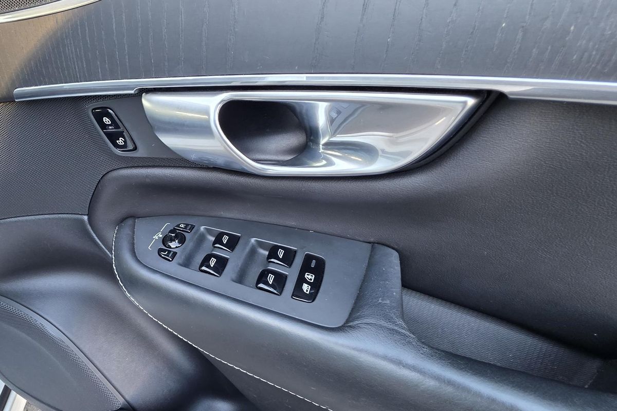 2020 Volvo XC90 T6 Inscription image 26