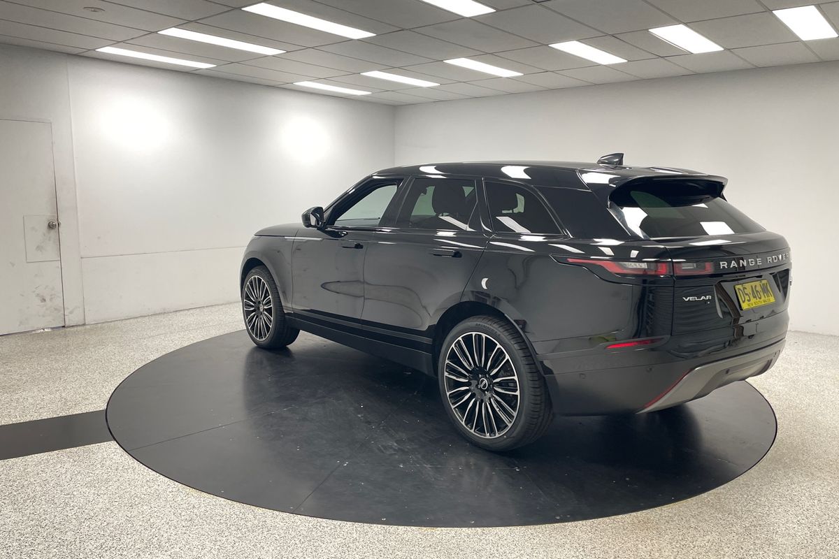 2021 Land Rover Unknown