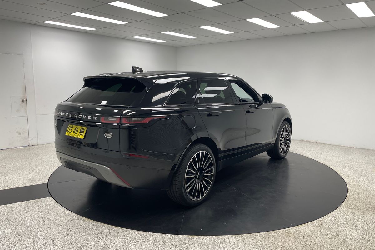 2021 Land Rover Unknown