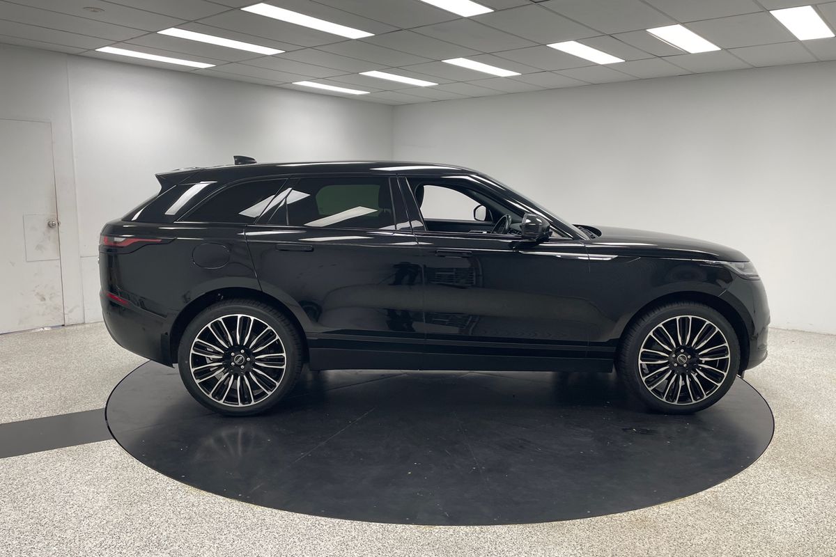 2021 Land Rover Unknown