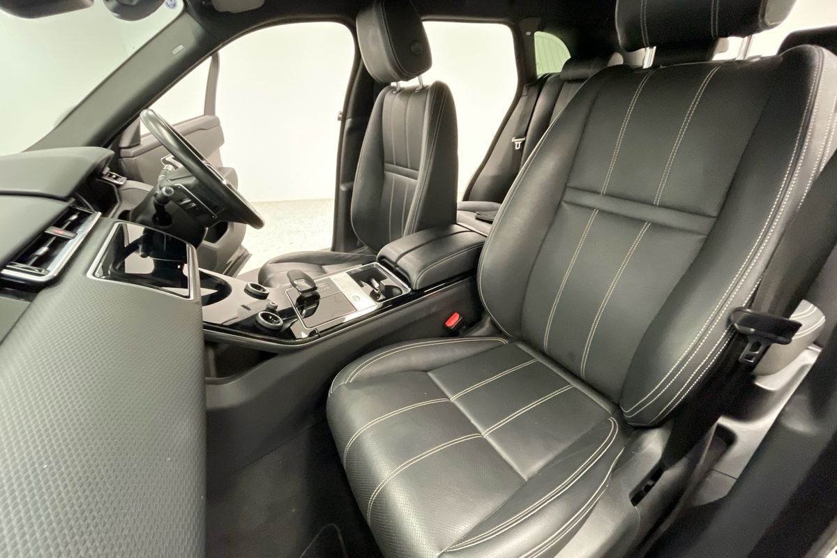 2021 Land Rover Unknown