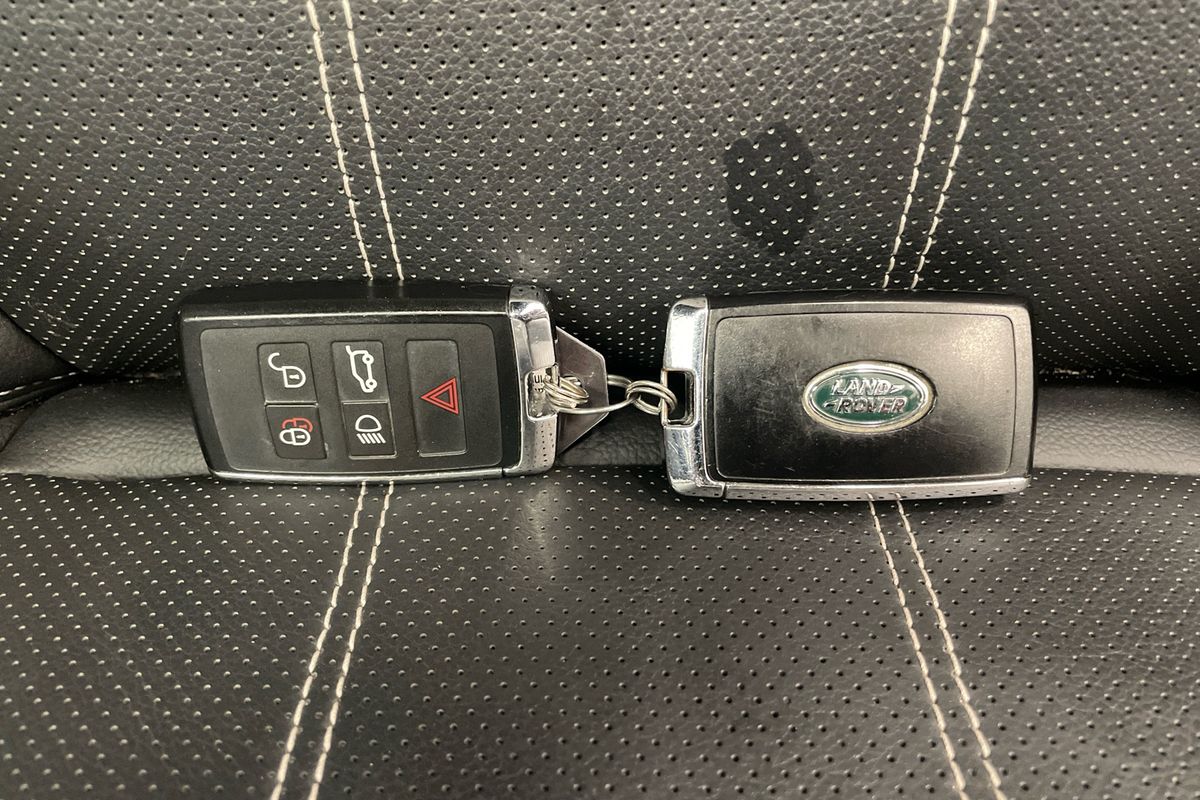 2021 Land Rover Unknown