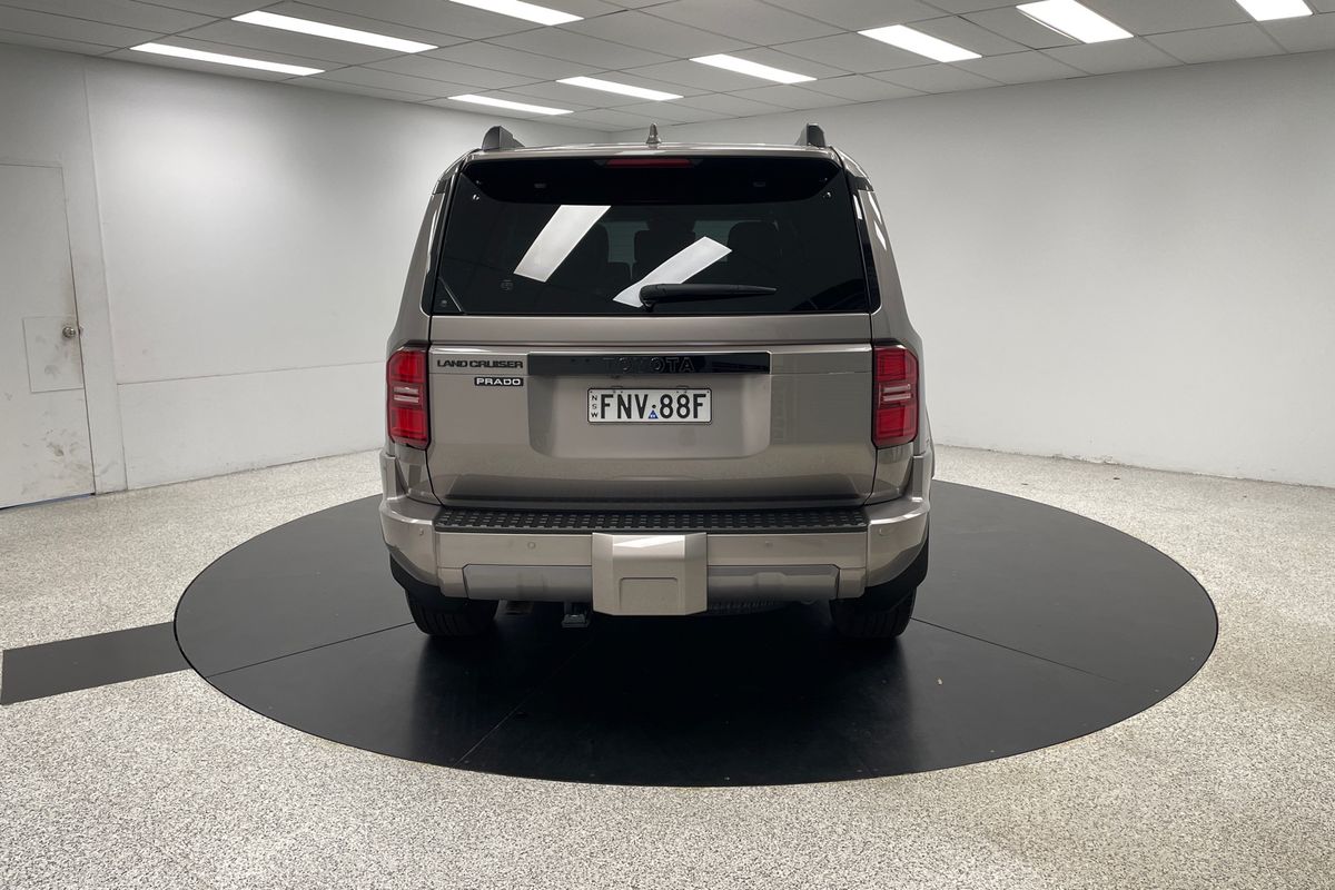 2024 Toyota Landcruiser Prado VX GDJ251R