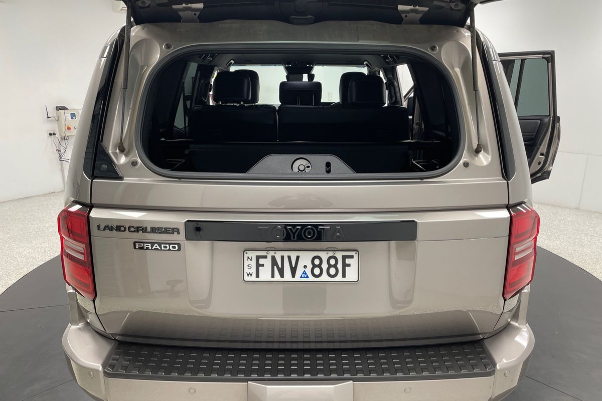 2024 Toyota Landcruiser Prado VX GDJ251R