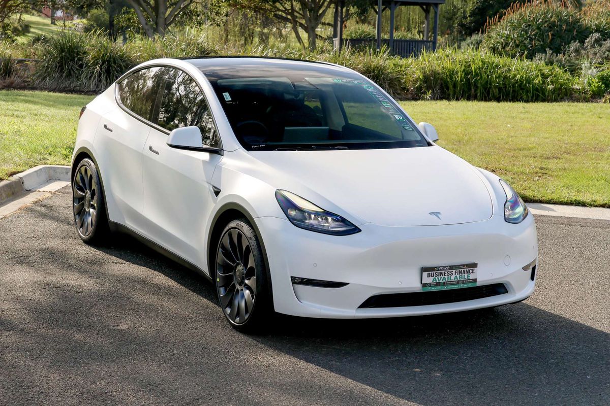 2023 Tesla Model Y Performance