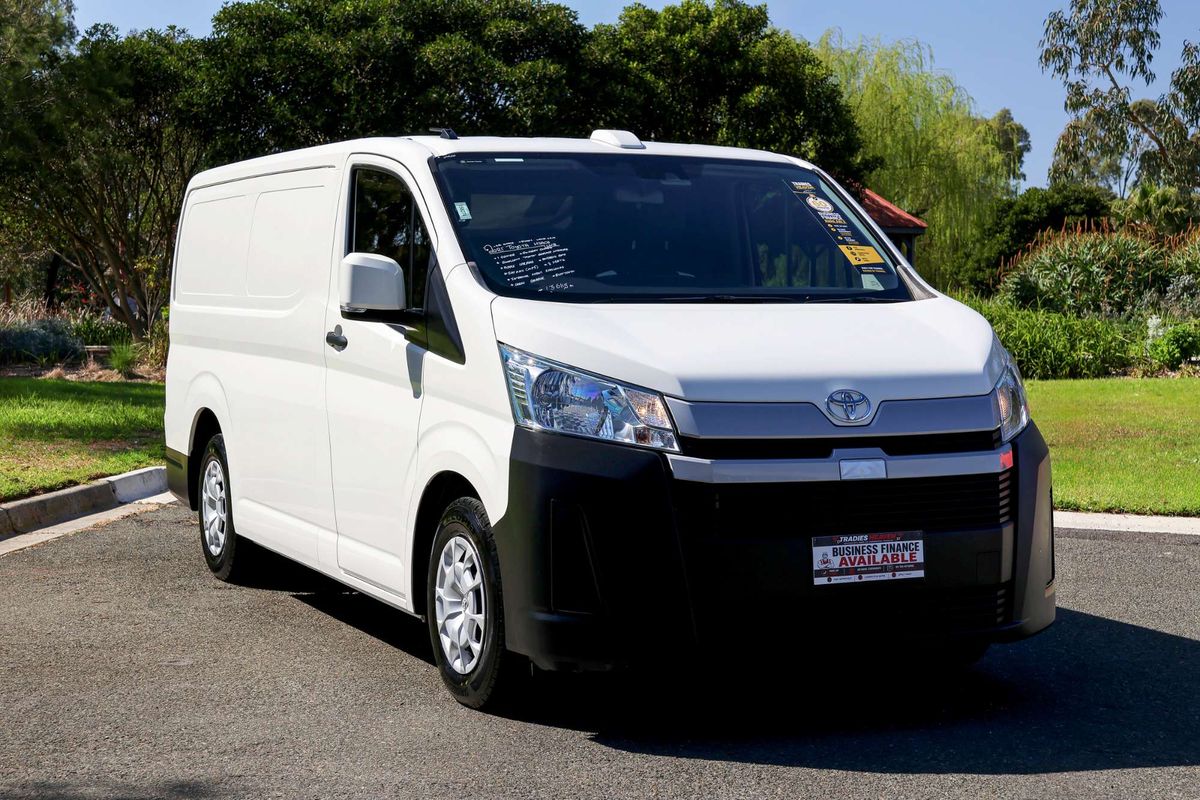 2021 Toyota Hiace GDH300R LWB image 2