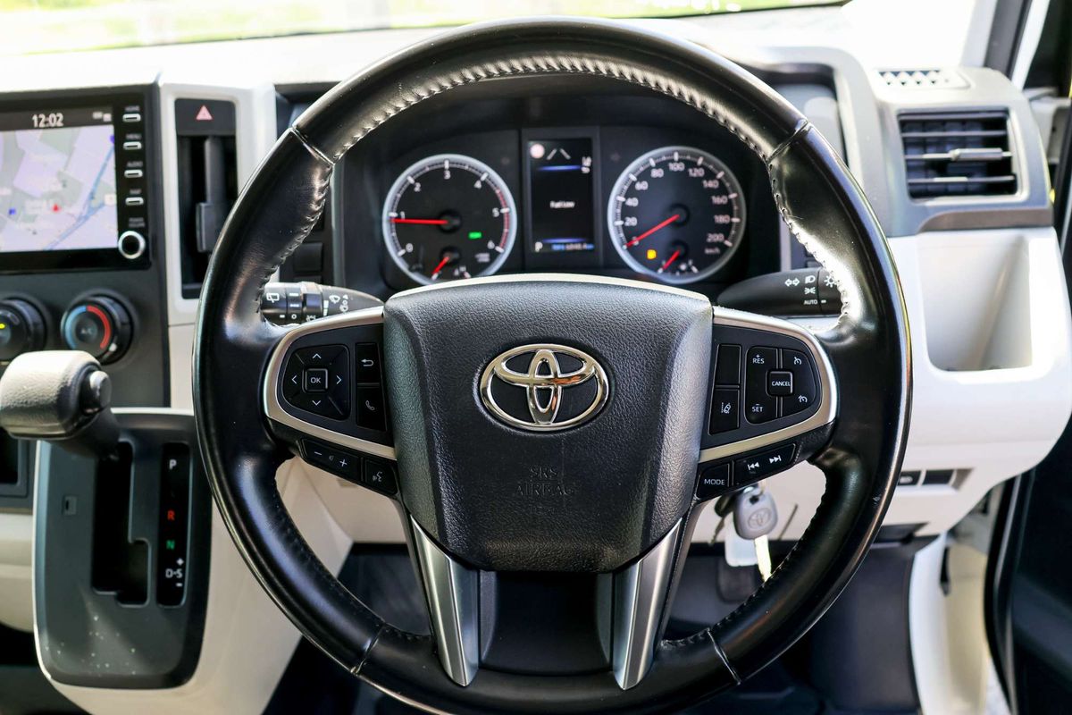 2021 Toyota Hiace GDH300R LWB image 17