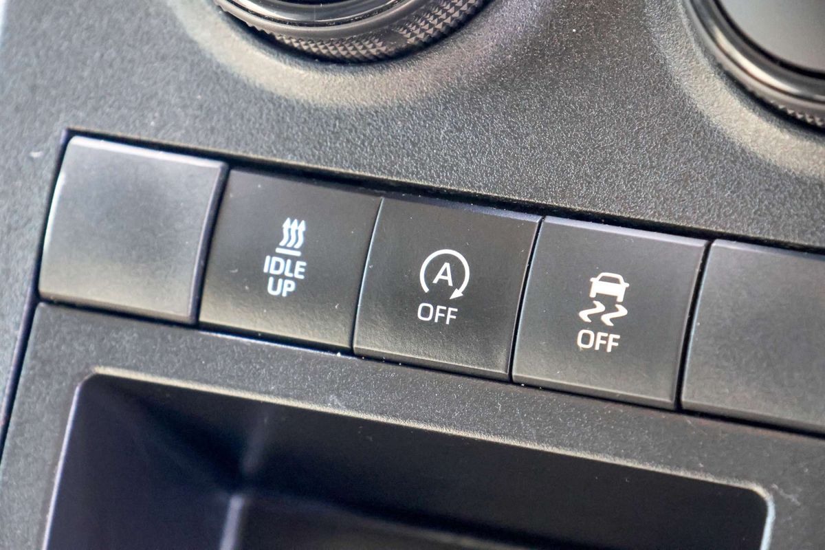 2021 Toyota Hiace GDH300R LWB image 18