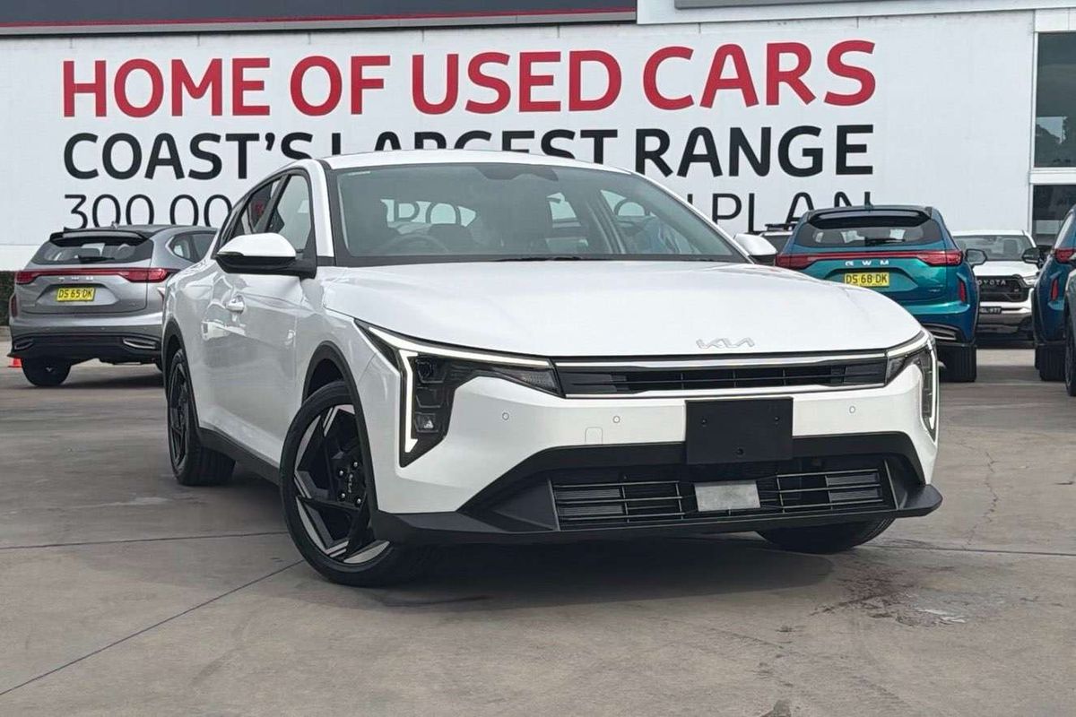 2025 Kia K4 Sport CL4m