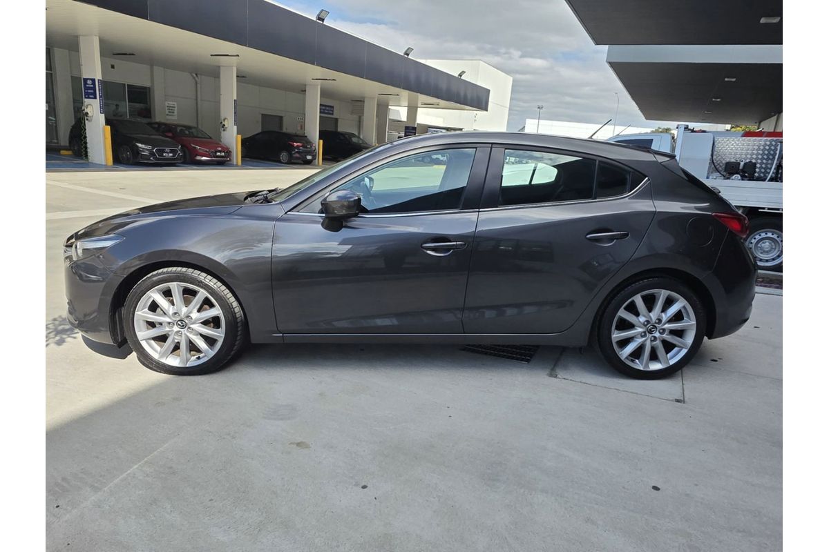 2016 Mazda 3 SP25 BM Series image 4