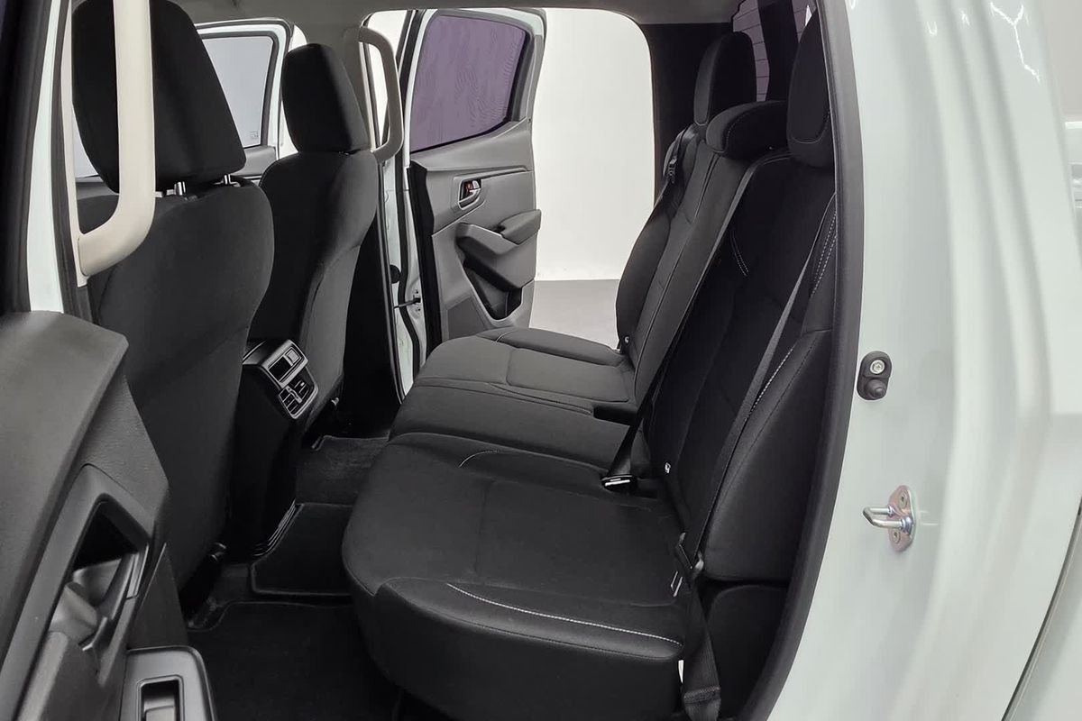 2023 Isuzu D-MAX SX High Ride Rear Wheel Drive image 28