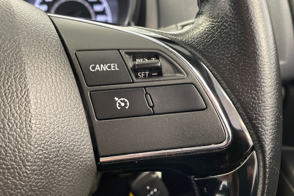 2021 Mitsubishi XD
