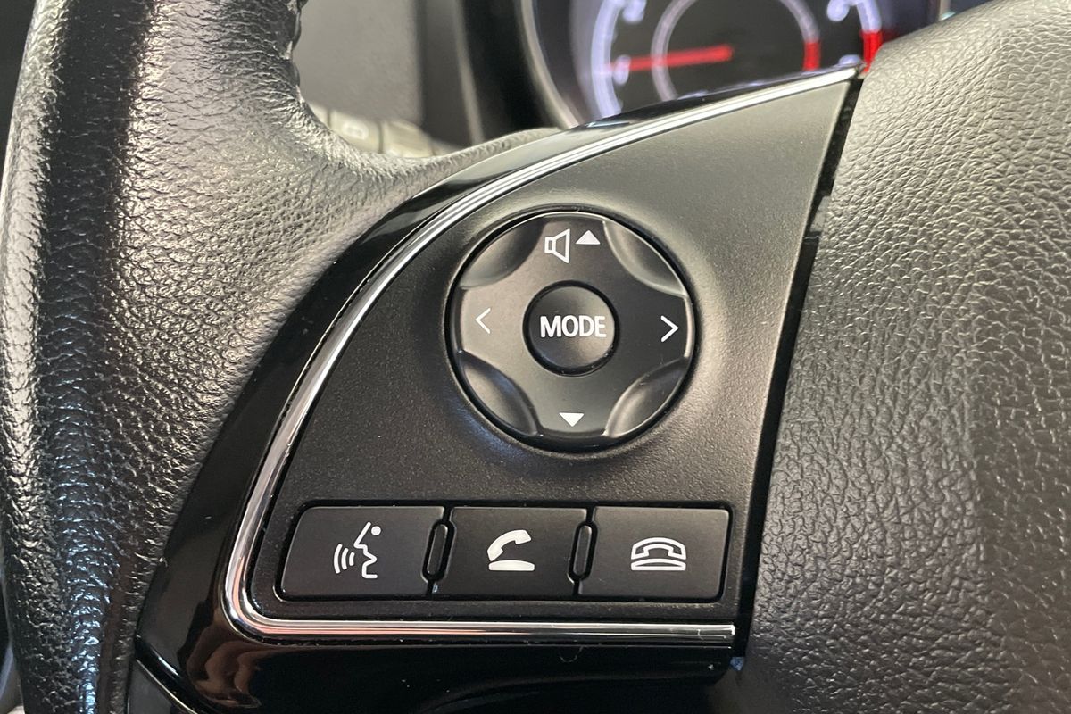 2021 Mitsubishi XD