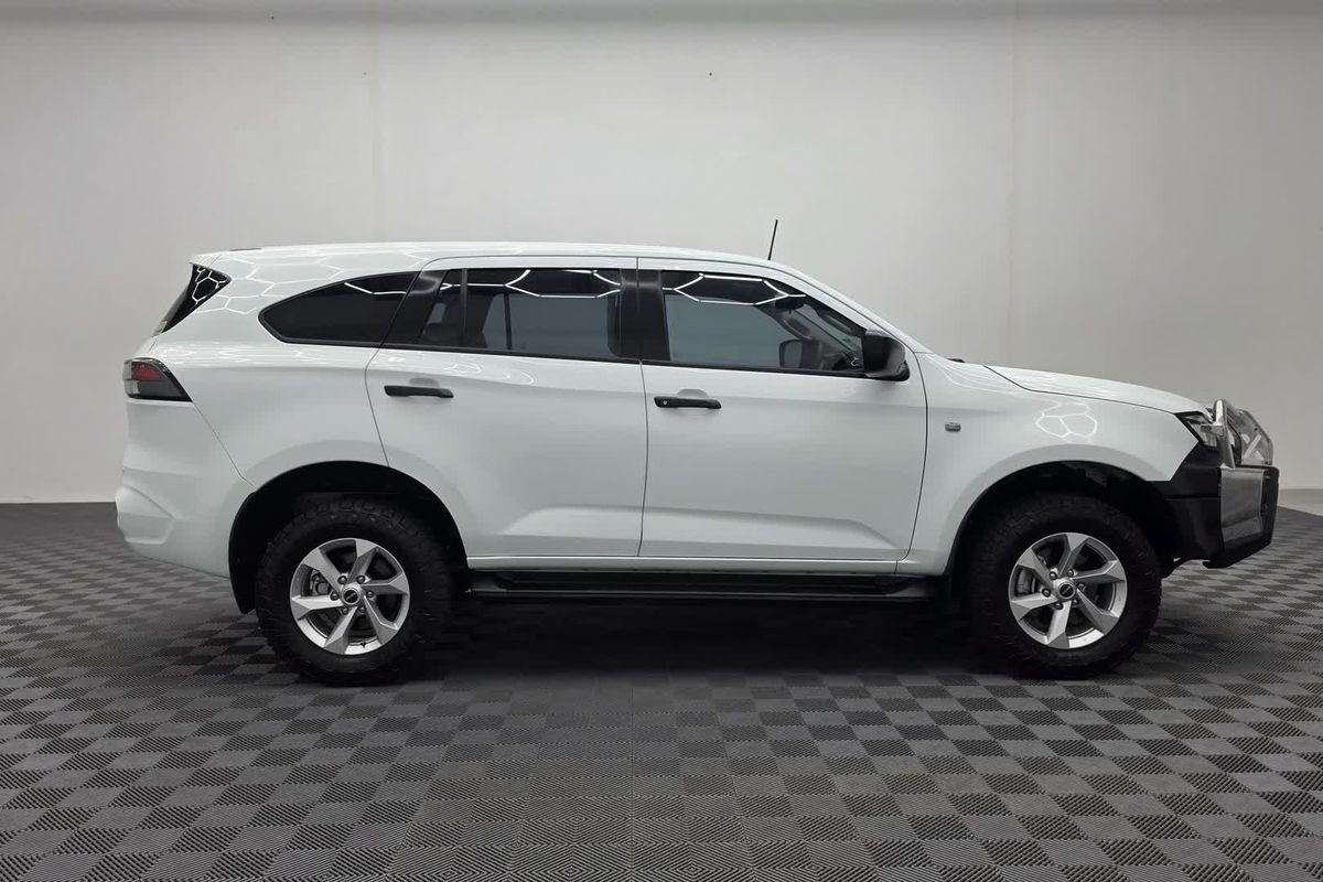 2024 Isuzu MU-X LS-M