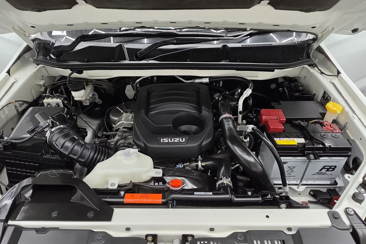 2024 Isuzu MU-X LS-M