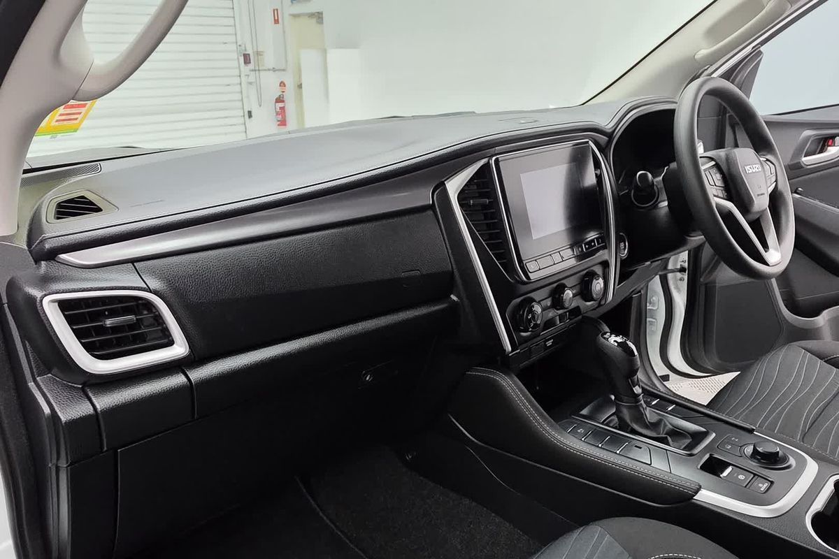 2024 Isuzu MU-X LS-M