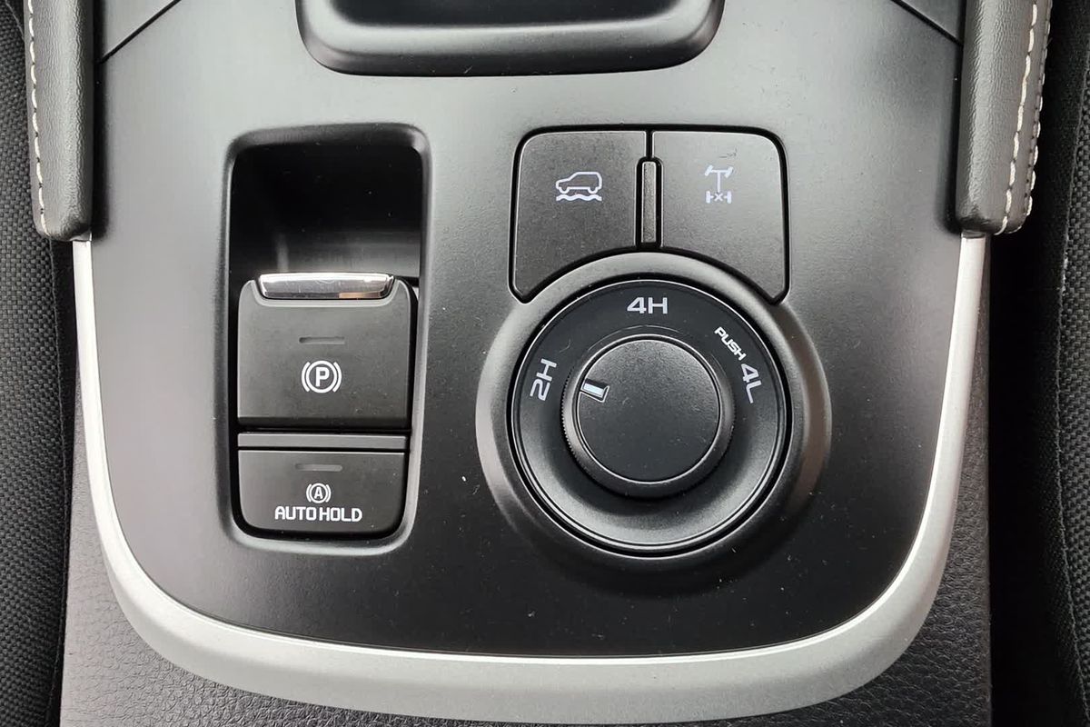 2024 Isuzu MU-X LS-M