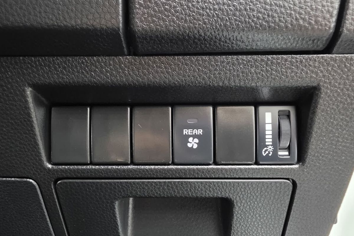 2024 Isuzu MU-X LS-M