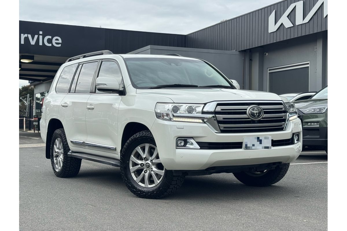 2017 Toyota Landcruiser Sahara VDJ200R