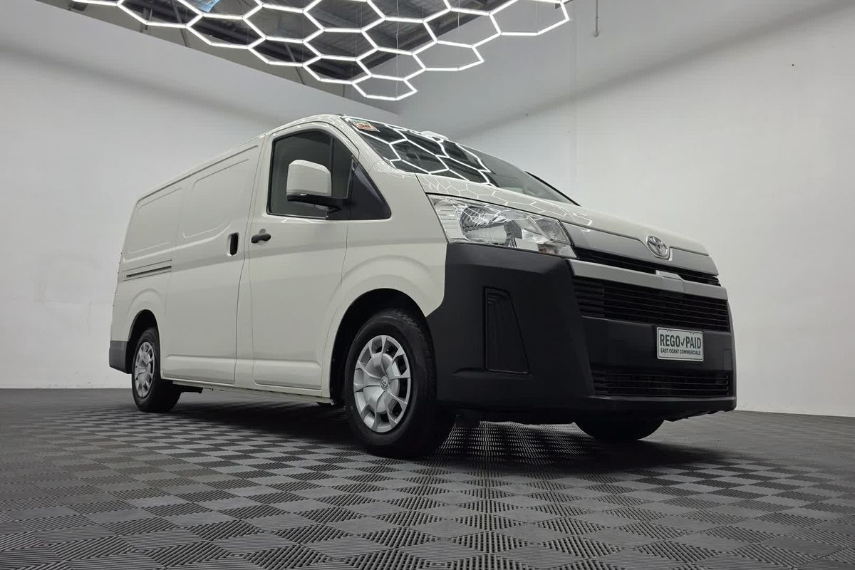 2021 Toyota Hiace GDH300R LWB image 6