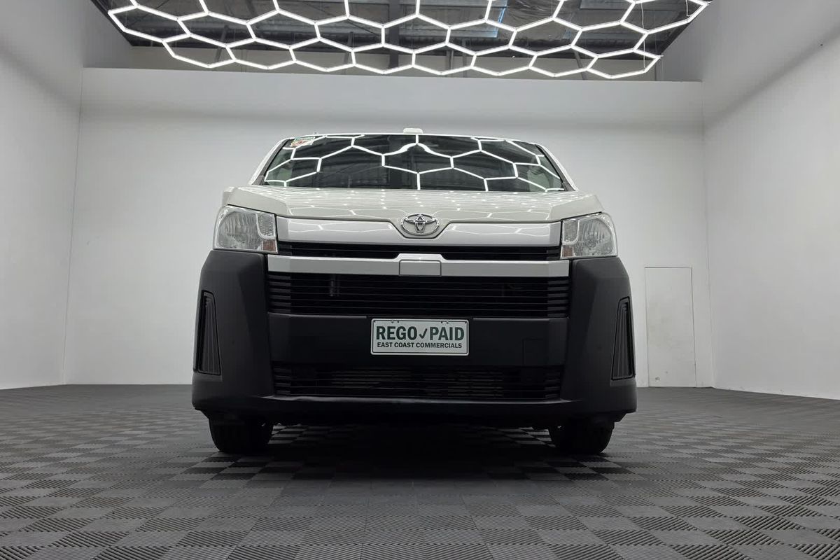 2021 Toyota Hiace GDH300R LWB image 7