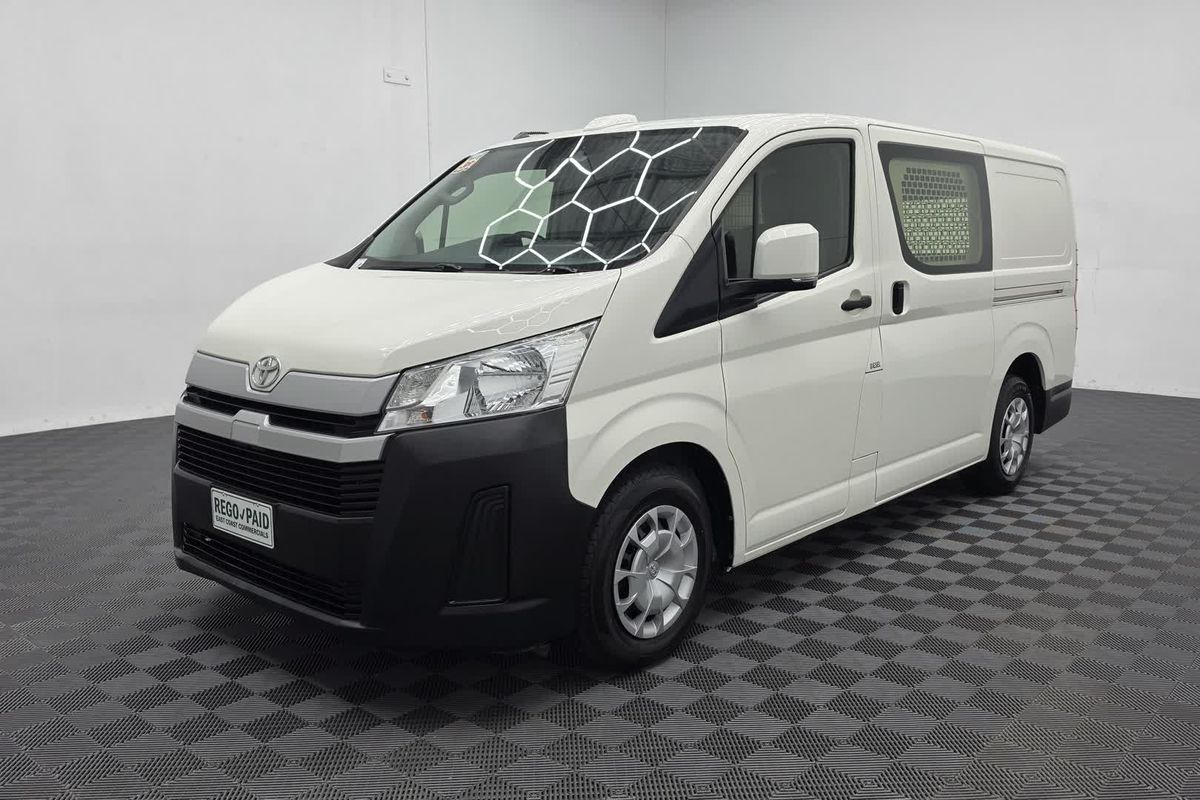 2021 Toyota Hiace GDH300R LWB image 9
