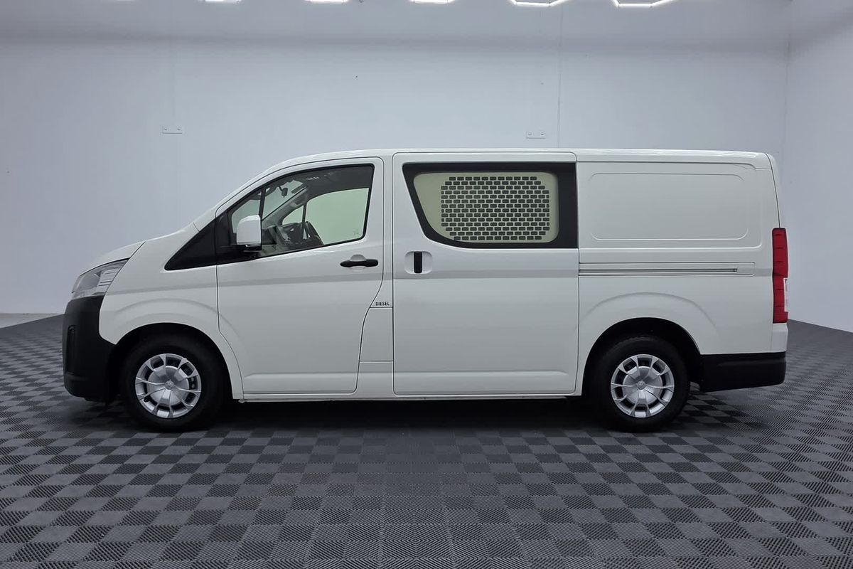 2021 Toyota Hiace GDH300R LWB image 10