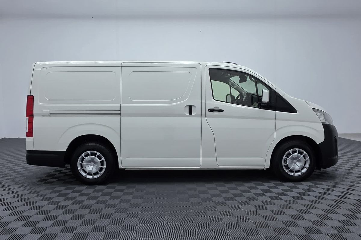 2021 Toyota Hiace GDH300R LWB image 14