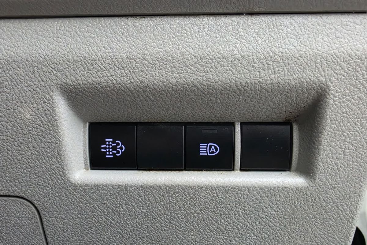 2021 Toyota Hiace GDH300R LWB image 31